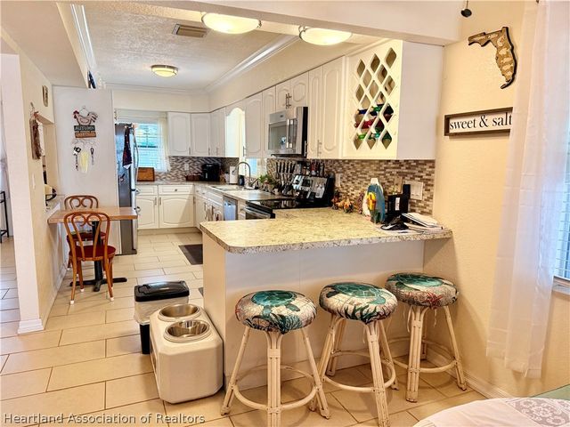 148 N Lake Reedy Boulevard, Frostproof, FL 33843