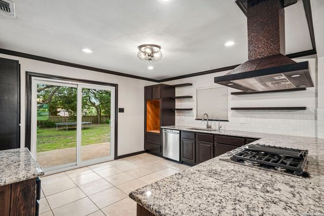 26410 Teepee Ln., Boerne, TX 78006