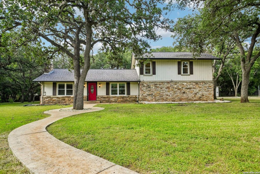 26410 Teepee Ln., Boerne, TX 78006