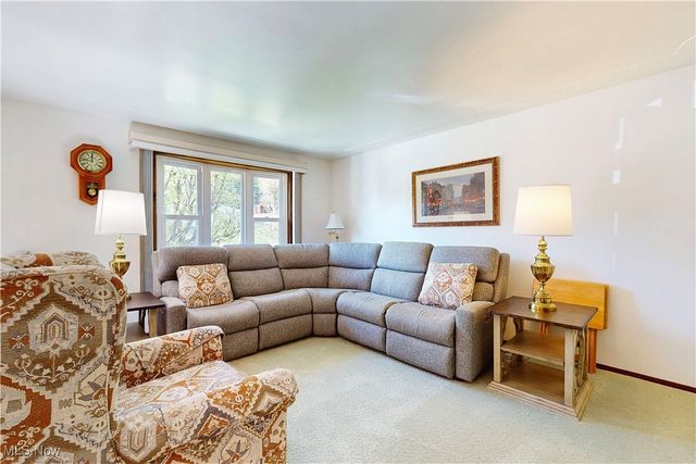 220 Bantam Ridge Court, Wintersville, OH 43953