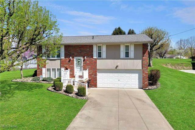 220 Bantam Ridge Court, Wintersville, OH 43953