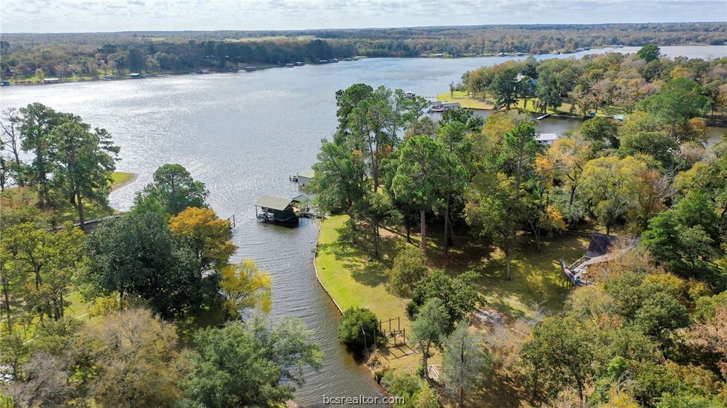 10232 Riley Green Road, Franklin, TX 77856 — exterior
