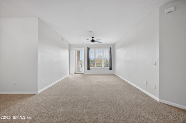 11251 CAMPFIELD Drive 2305, Jacksonville, FL 32256