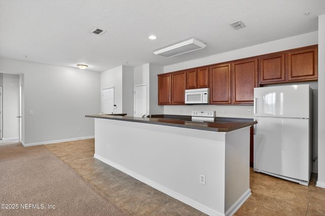 11251 CAMPFIELD Drive 2305, Jacksonville, FL 32256