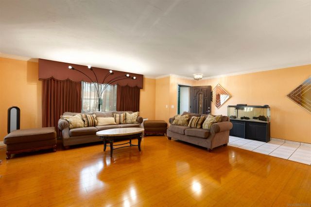 10448 Glenellen Avenue, San Diego, CA 92126