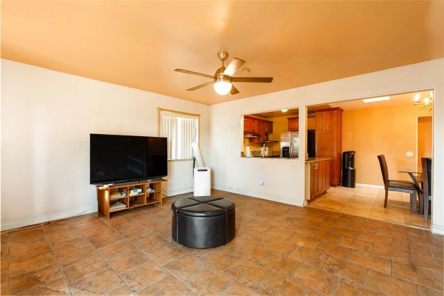 10448 Glenellen Avenue, San Diego, CA 92126