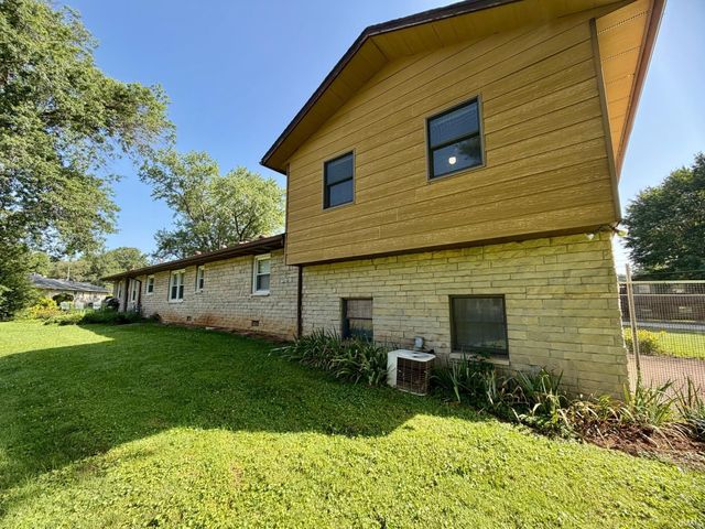 417 Sycamore Drive, Bedford, IN 47421
