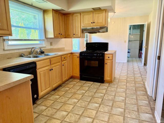 417 Sycamore Drive, Bedford, IN 47421