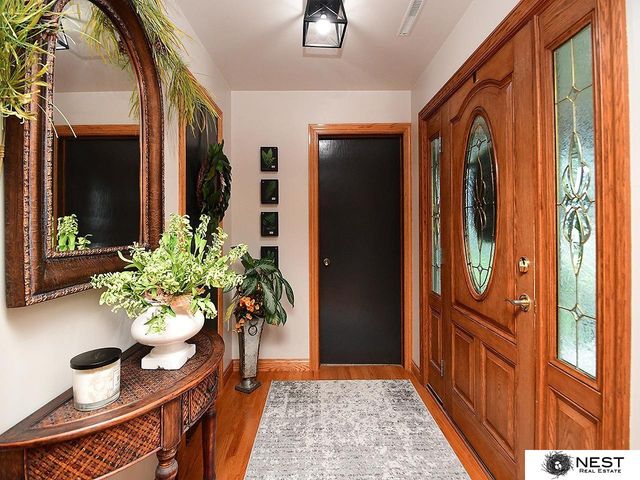 1419 Road N, York, NE 68467