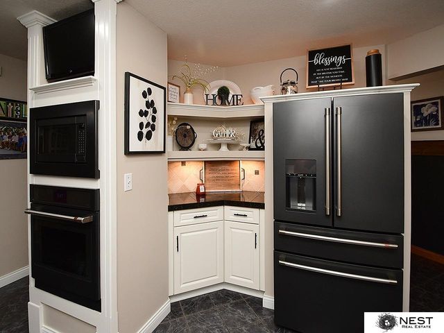 1419 Road N, York, NE 68467