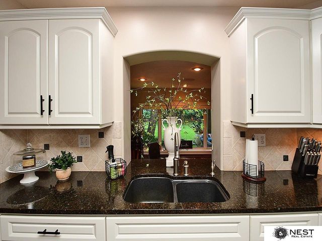 1419 Road N, York, NE 68467