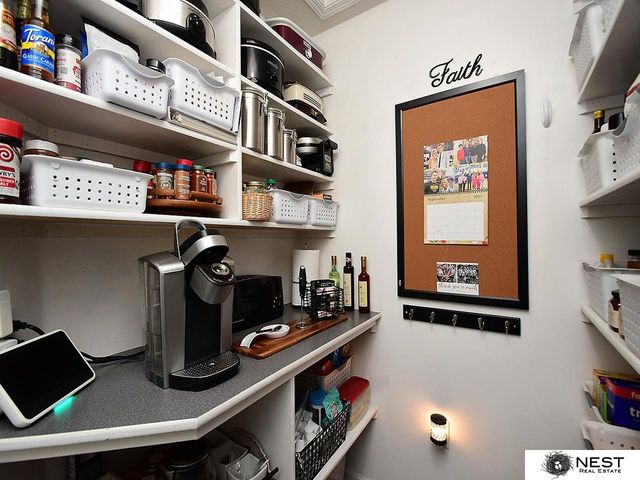 1419 Road N, York, NE 68467