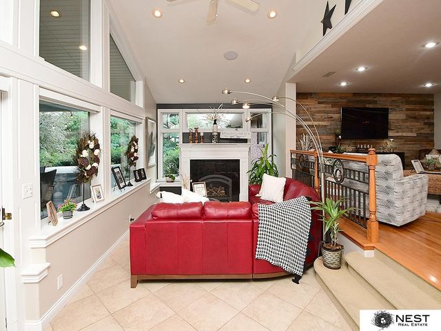 1419 Road N, York, NE 68467