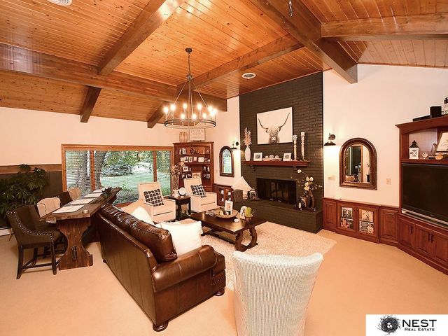 1419 Road N, York, NE 68467