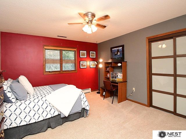 1419 Road N, York, NE 68467