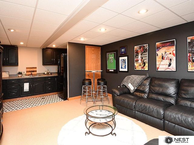 1419 Road N, York, NE 68467