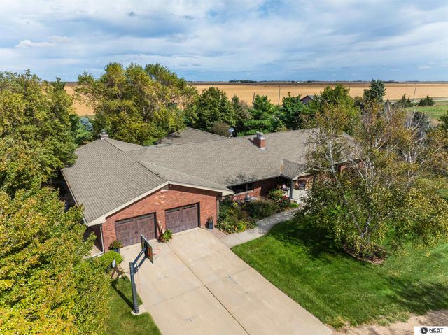 1419 Road N, York, NE 68467