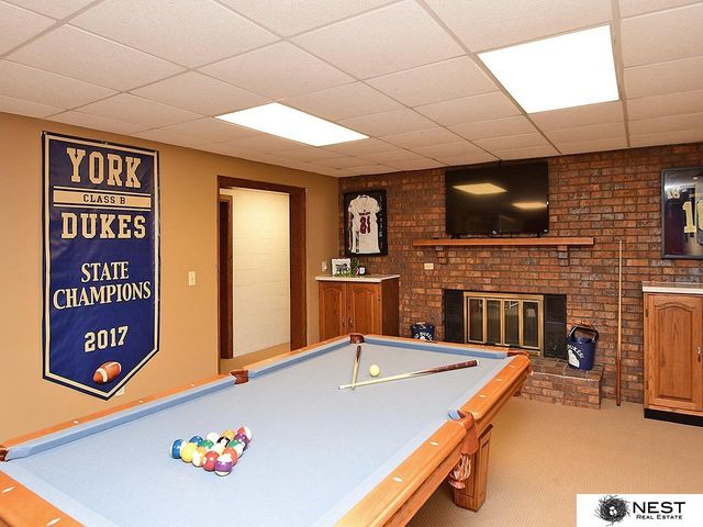 1419 Road N, York, NE 68467