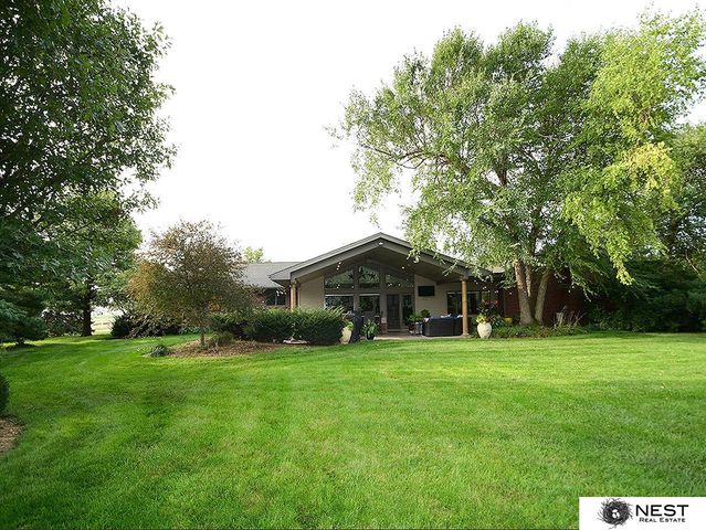 1419 Road N, York, NE 68467