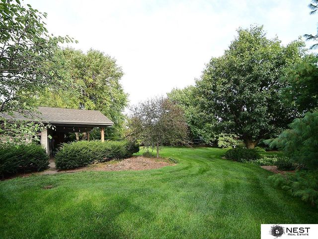 1419 Road N, York, NE 68467