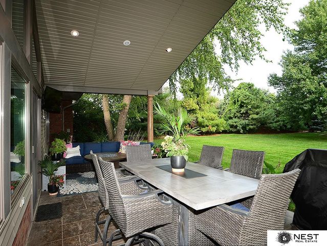 1419 Road N, York, NE 68467