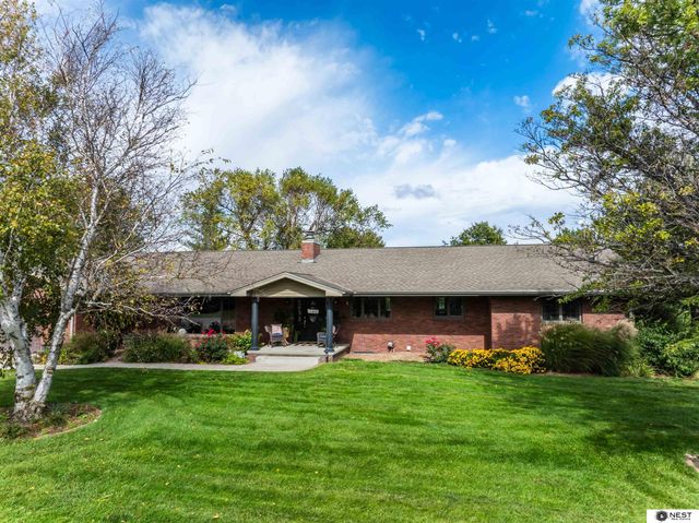 1419 Road N, York, NE 68467