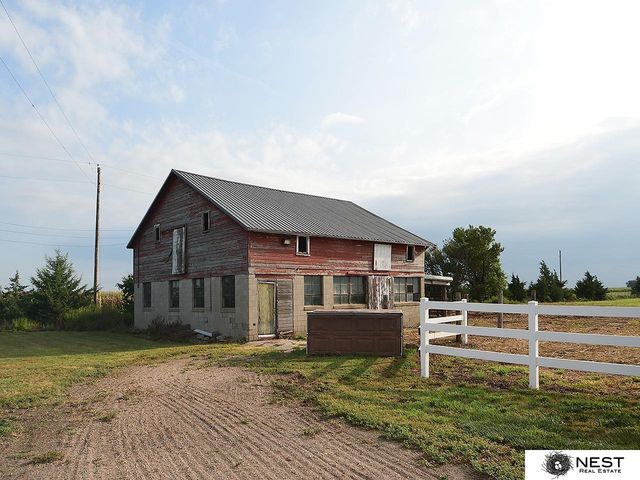 1419 Road N, York, NE 68467
