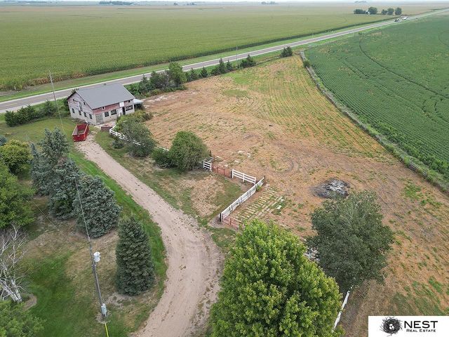 1419 Road N, York, NE 68467