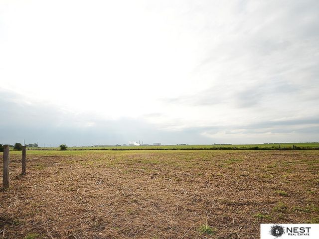 1419 Road N, York, NE 68467