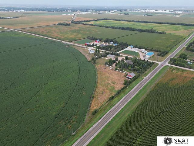 1419 Road N, York, NE 68467