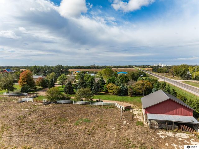 1419 Road N, York, NE 68467