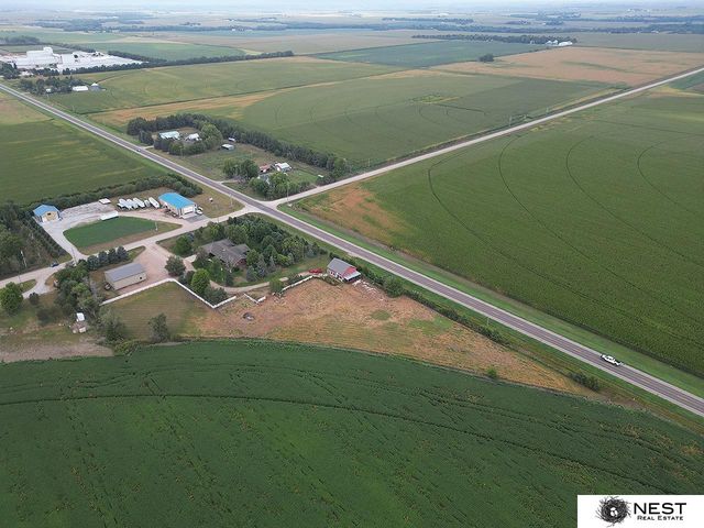 1419 Road N, York, NE 68467