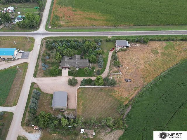 1419 Road N, York, NE 68467