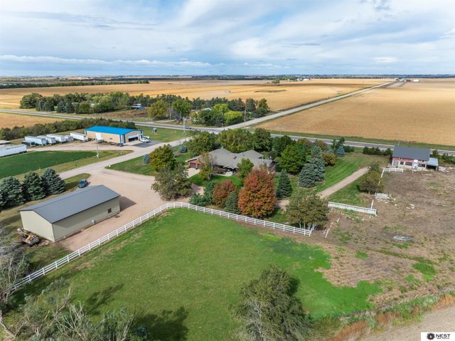 1419 Road N, York, NE 68467