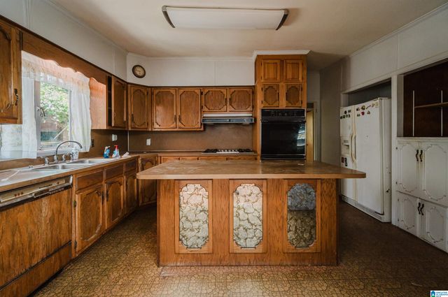 4505 CAHABA RIVER ROAD, Vestavia Hills, AL 35243