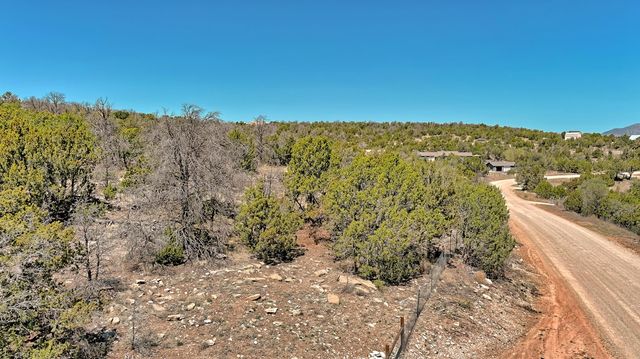 51 Thunder Mountain Road, Edgewood, NM 87015