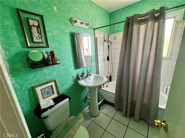 5354 De Roja Avenue, Woodland Hills, CA 91364