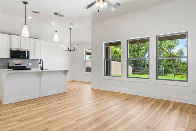 3723 Eureka Drive, Norman, OK 73069