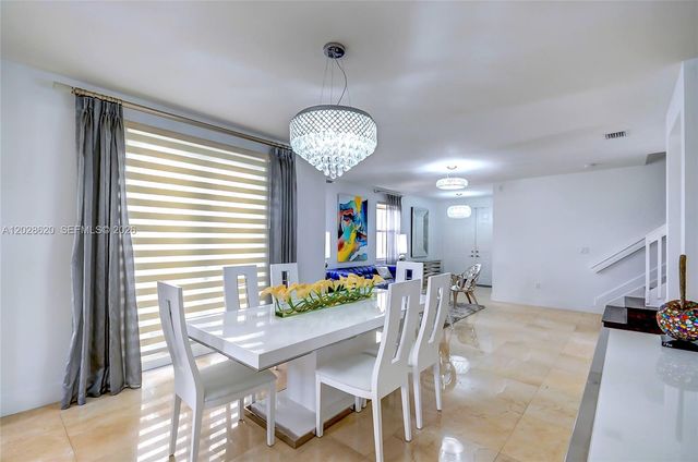 10555 NW 69th Terrace, Doral, FL 33178