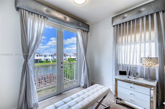 10555 NW 69th Terrace, Doral, FL 33178