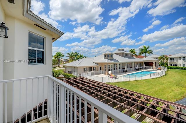 10555 NW 69th Terrace, Doral, FL 33178