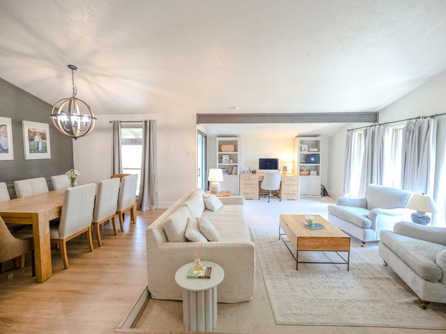 2207 Marble Falls Drive, Carrollton, TX 75007