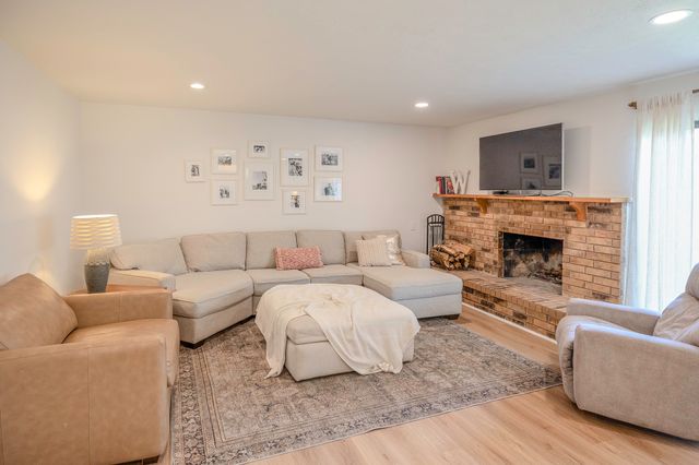 2207 Marble Falls Drive, Carrollton, TX 75007