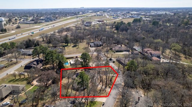 2232 Gershwin Drive, Durant, OK 74701