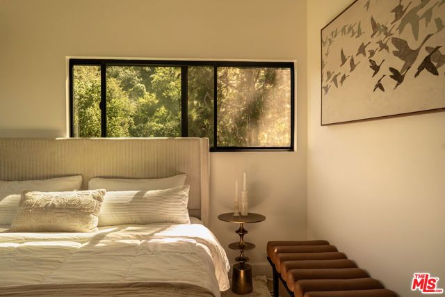 7802 Torreyson Drive, Los Angeles, CA 90046