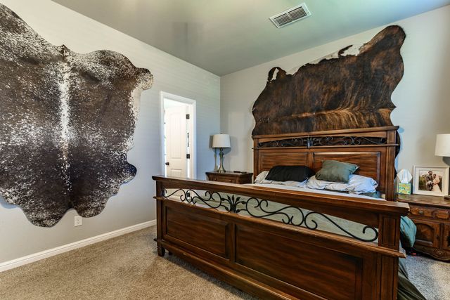 250 Poinsetta Drive, Palmer, TX 75152