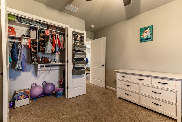 250 Poinsetta Drive, Palmer, TX 75152