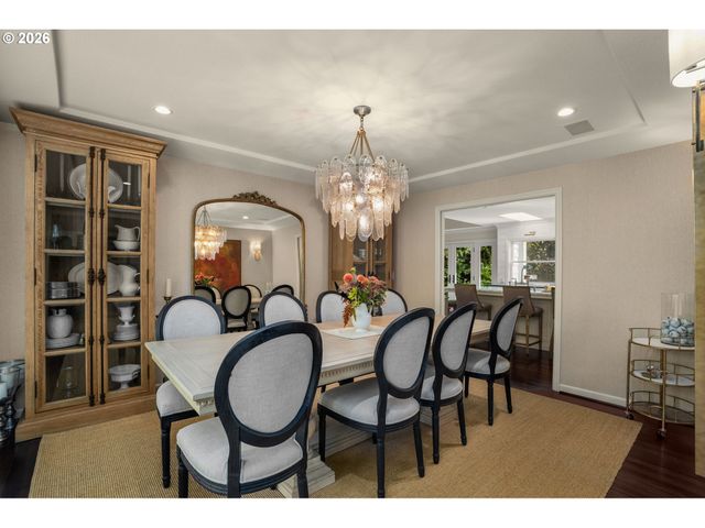 17084 CANAL Cir, Lake Oswego, OR 97035