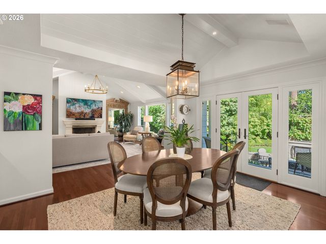 17084 CANAL Cir, Lake Oswego, OR 97035