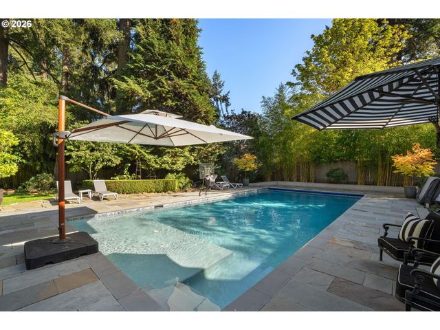 17084 CANAL Cir, Lake Oswego, OR 97035